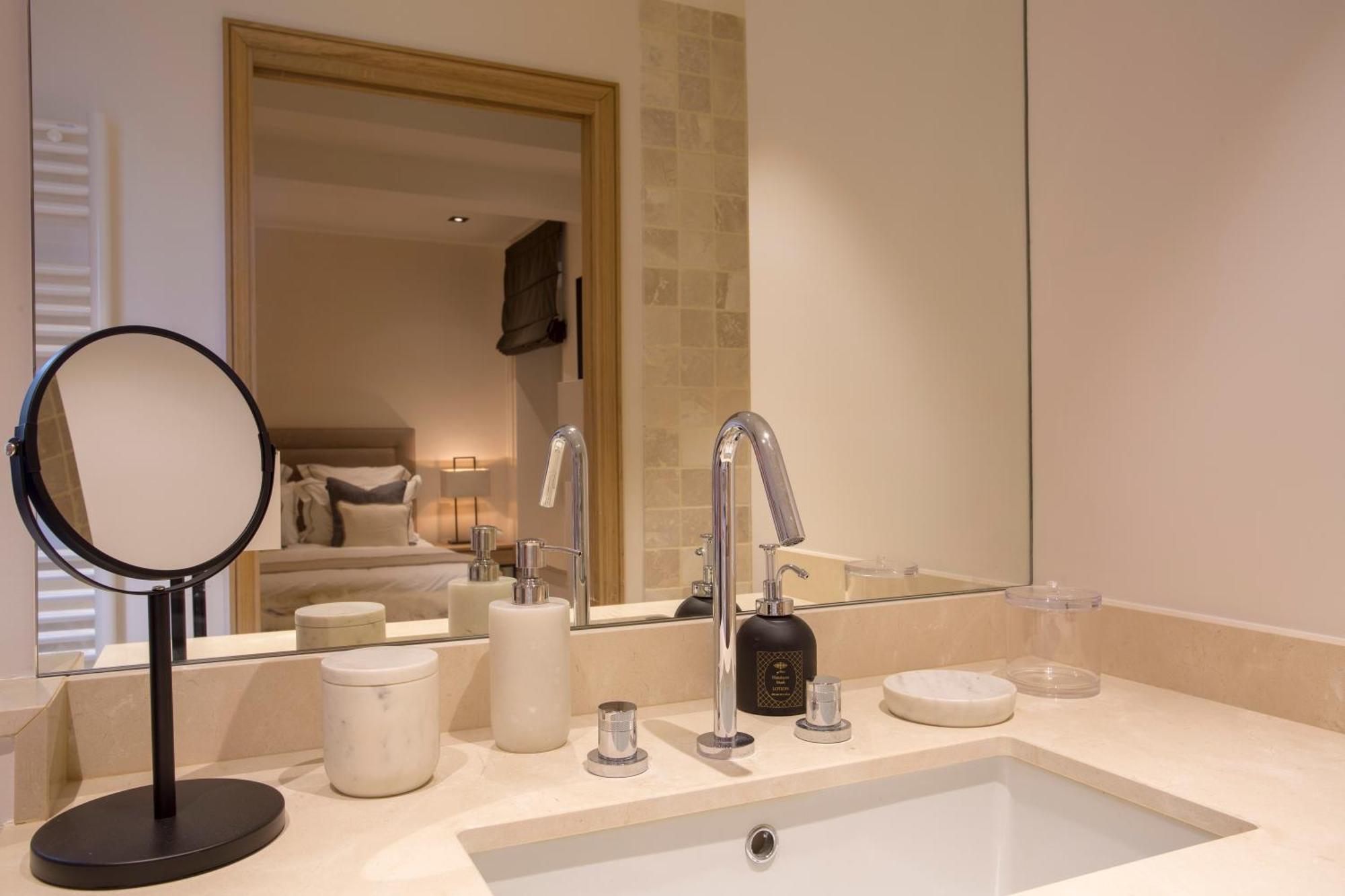 Mougins Luxury Retreats Aparthotel Стая снимка